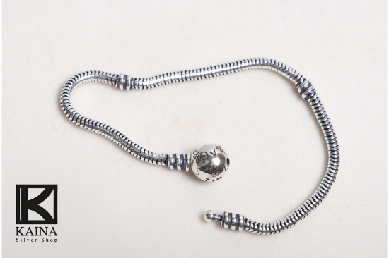 صورة اسوارة فضة 925 pandora moments